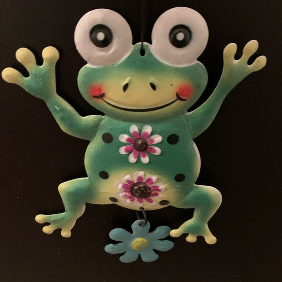 SALE: 1/$5 or 2/$8. Cute wind chimes. See multiple pics. - Picture 6 of 8